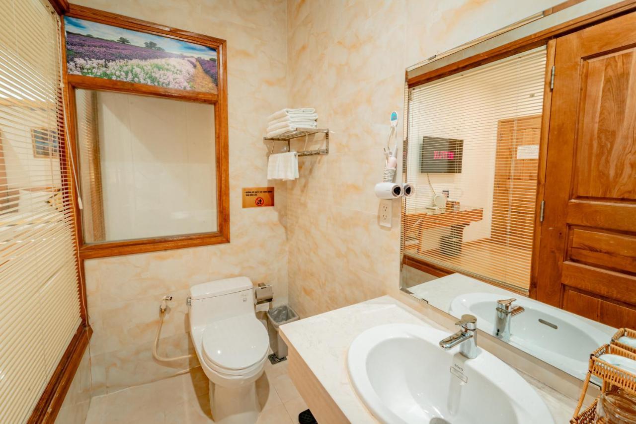 Khach San Cuong Thanh 2 Ho Chi Minh City Exterior photo
